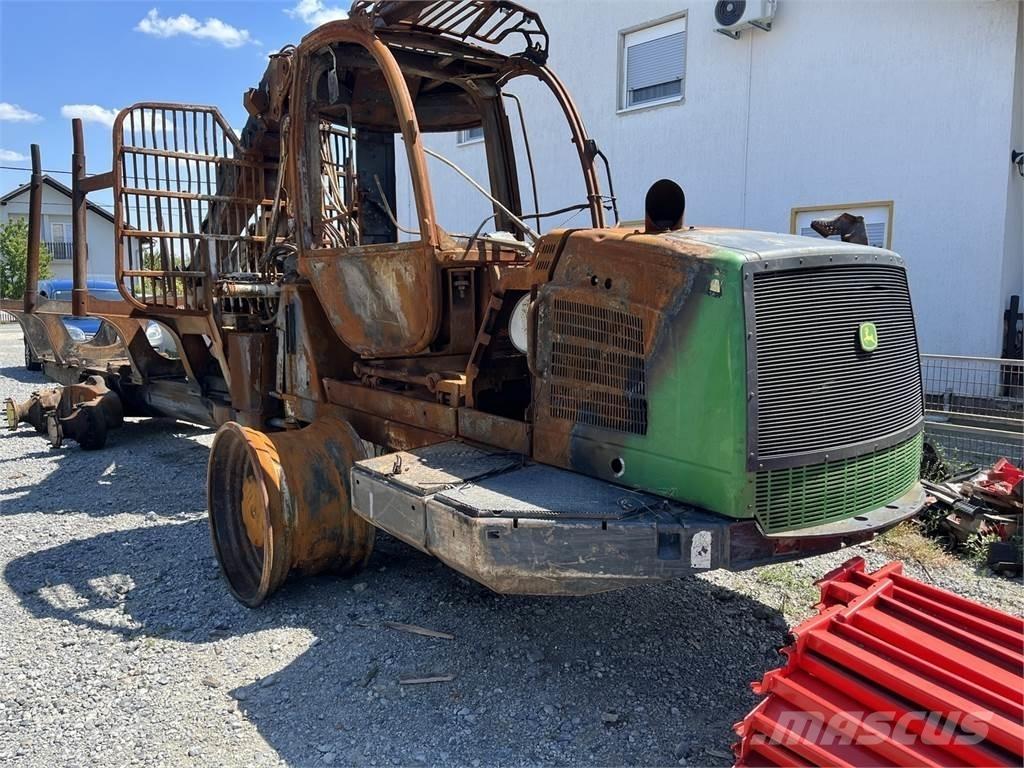 John Deere 1110E Lassbærere