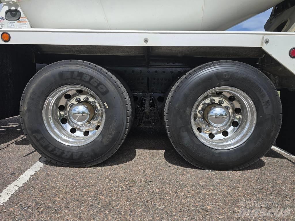 Kenworth T 880 Andre lastebiler