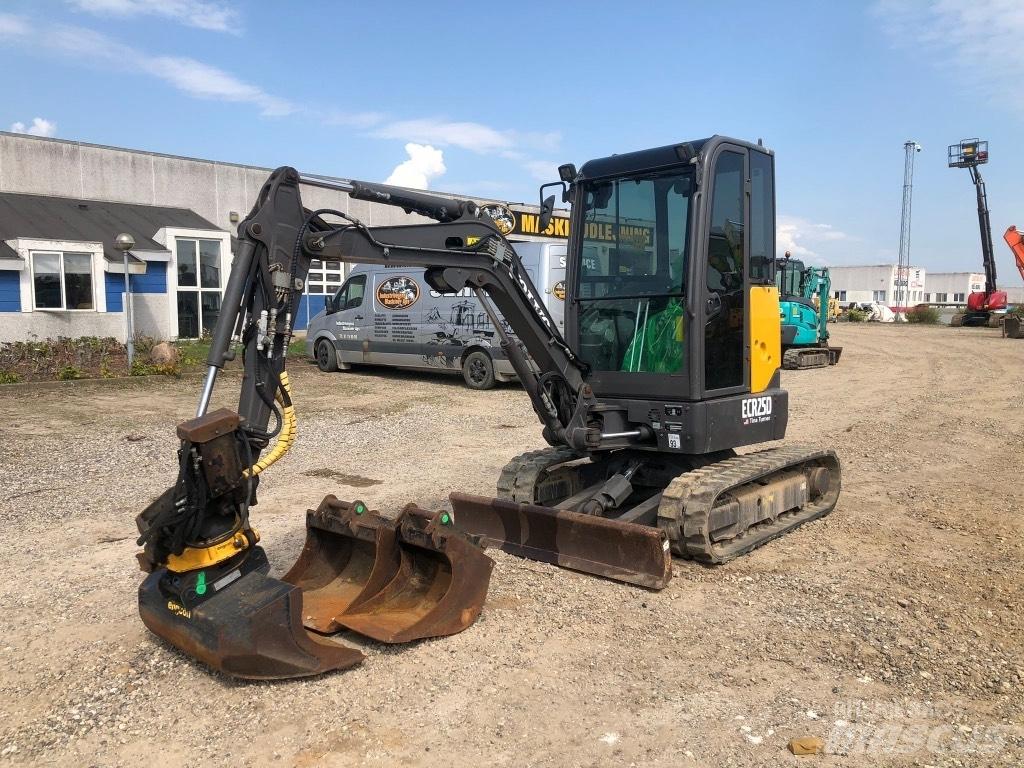Volvo ECR 25 D Minigravere <7t