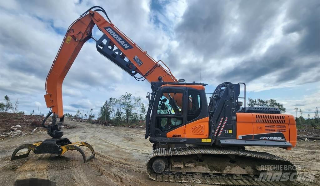Doosan DX 225 LC-5 Beltegraver