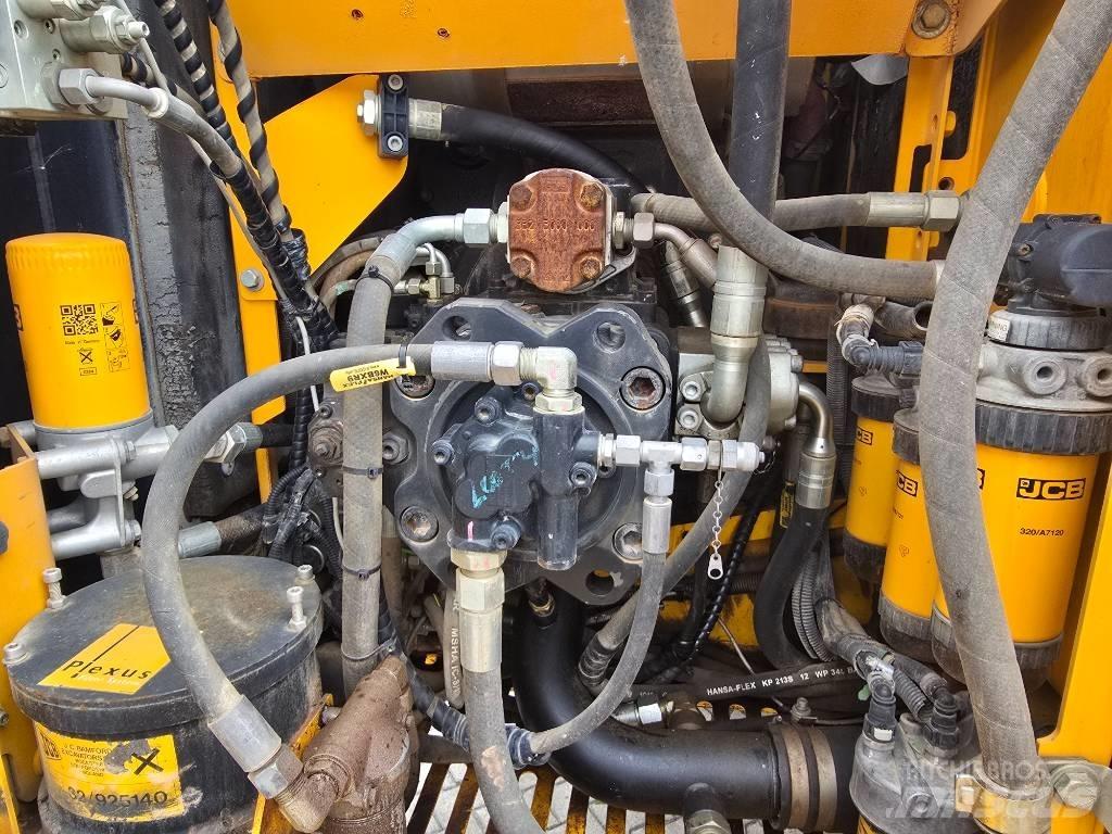 JCB JS 220 N LC Beltegraver