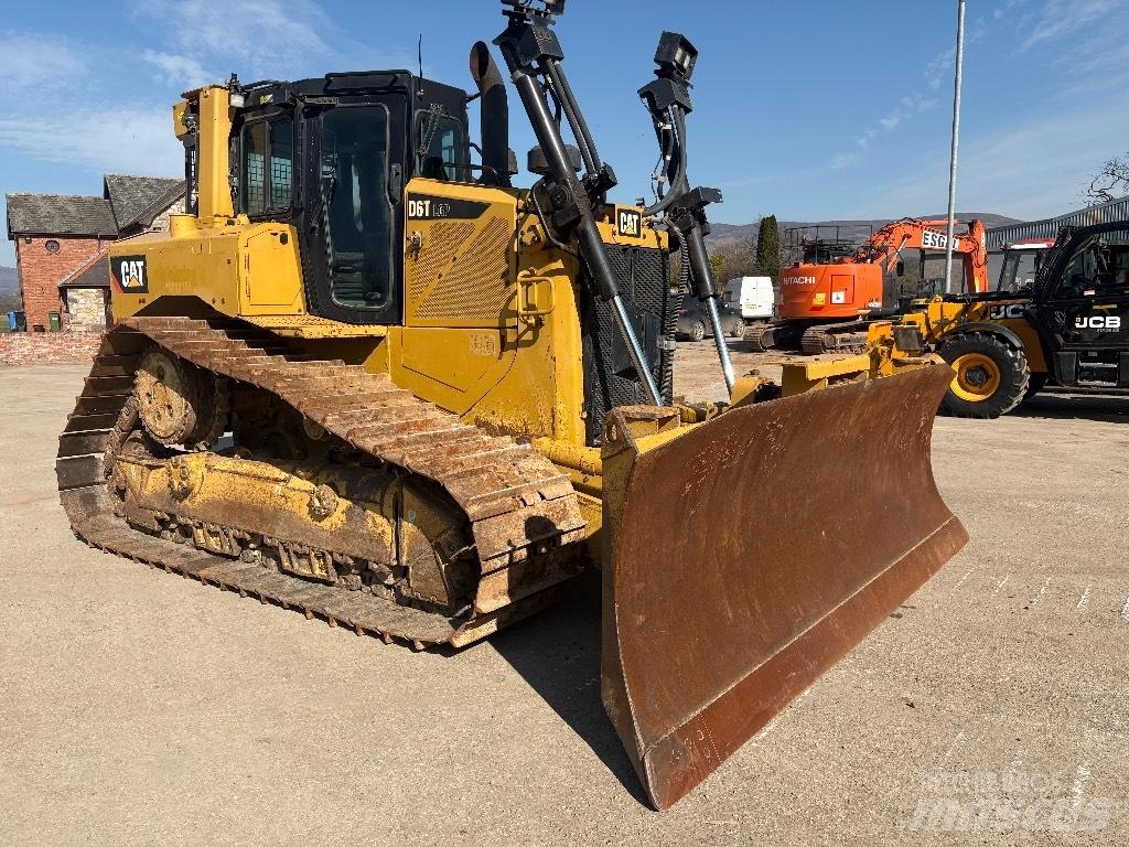 CAT D 6 T LGP VPAT Dozere Beltegående