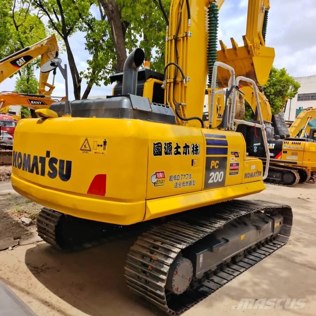 Komatsu PC 200-8 Beltegraver