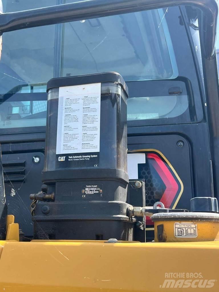 CAT 730 Tipptrucker