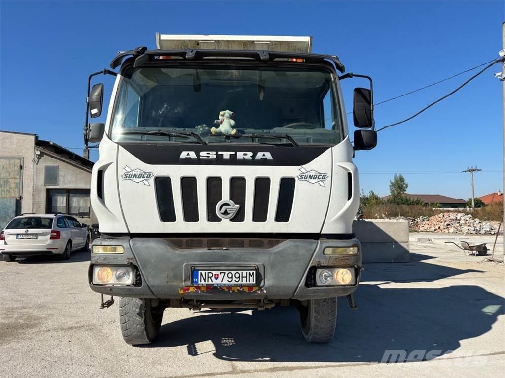 Astra HD8 8X6 Tippbil