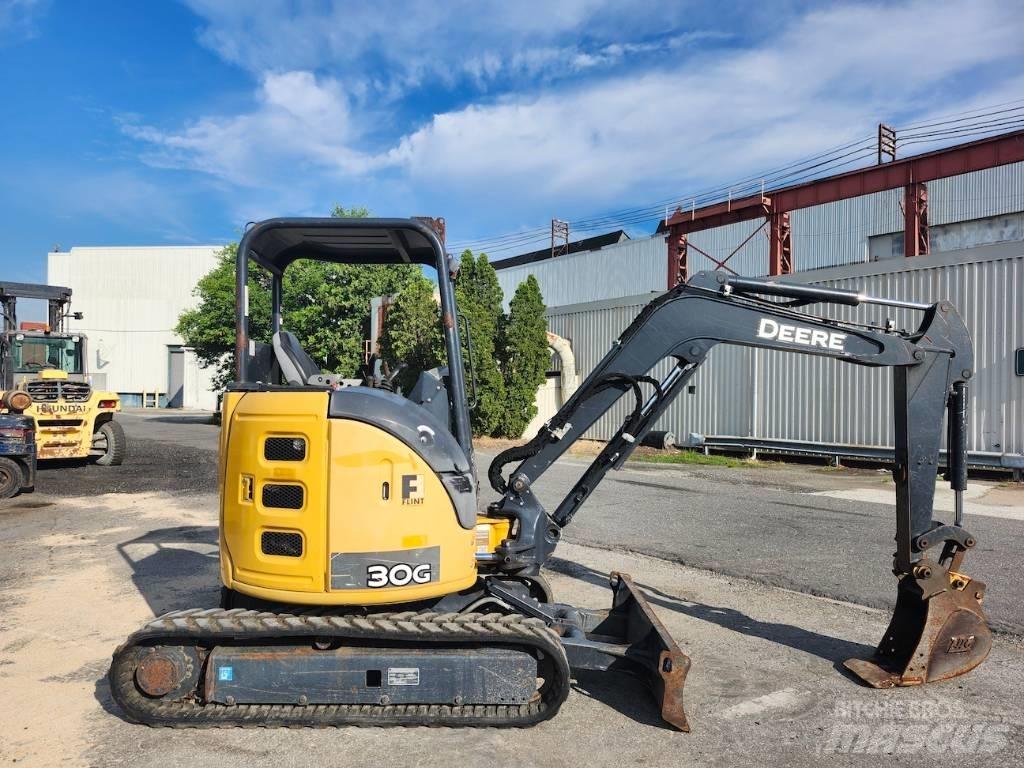 DEERE 30G Minigravere <7t
