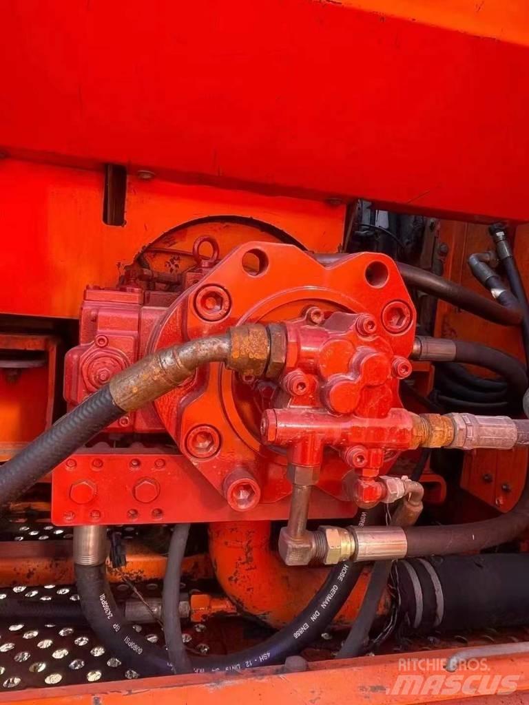 Doosan DH 300 LC-7 Beltegraver