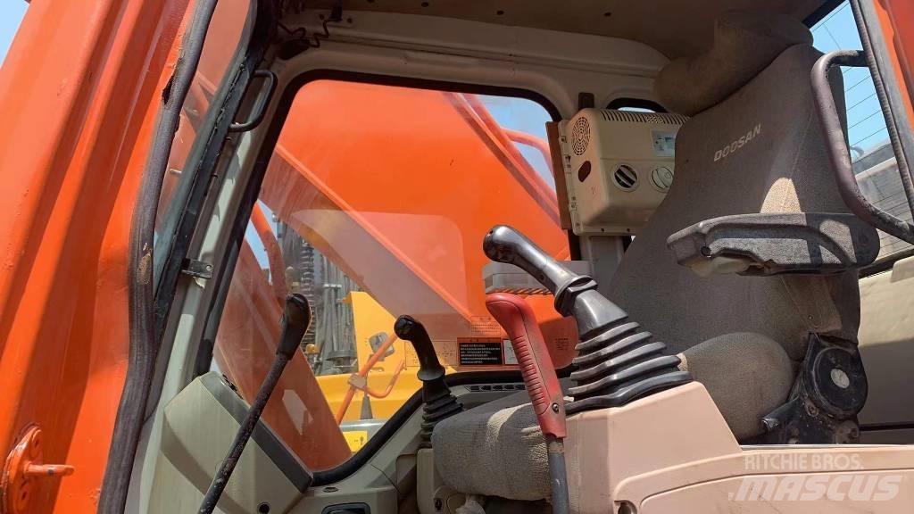 Doosan DH 300 LC-7 Beltegraver
