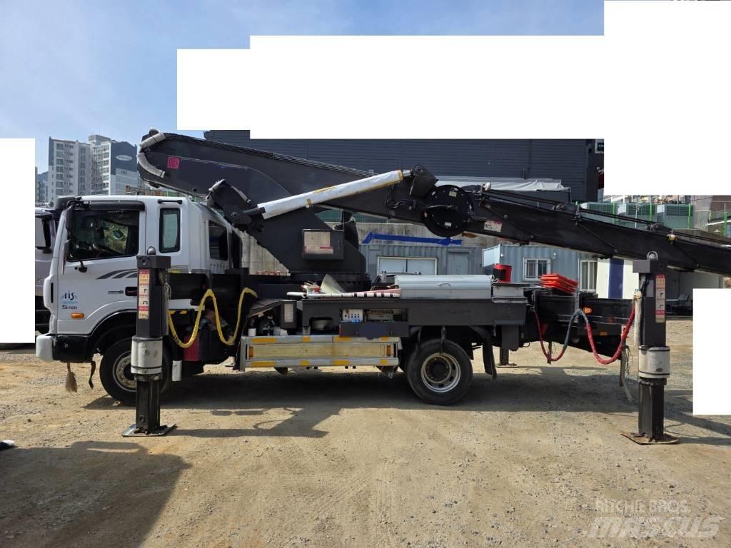 Hyundai HS3870 Bilmontert lift