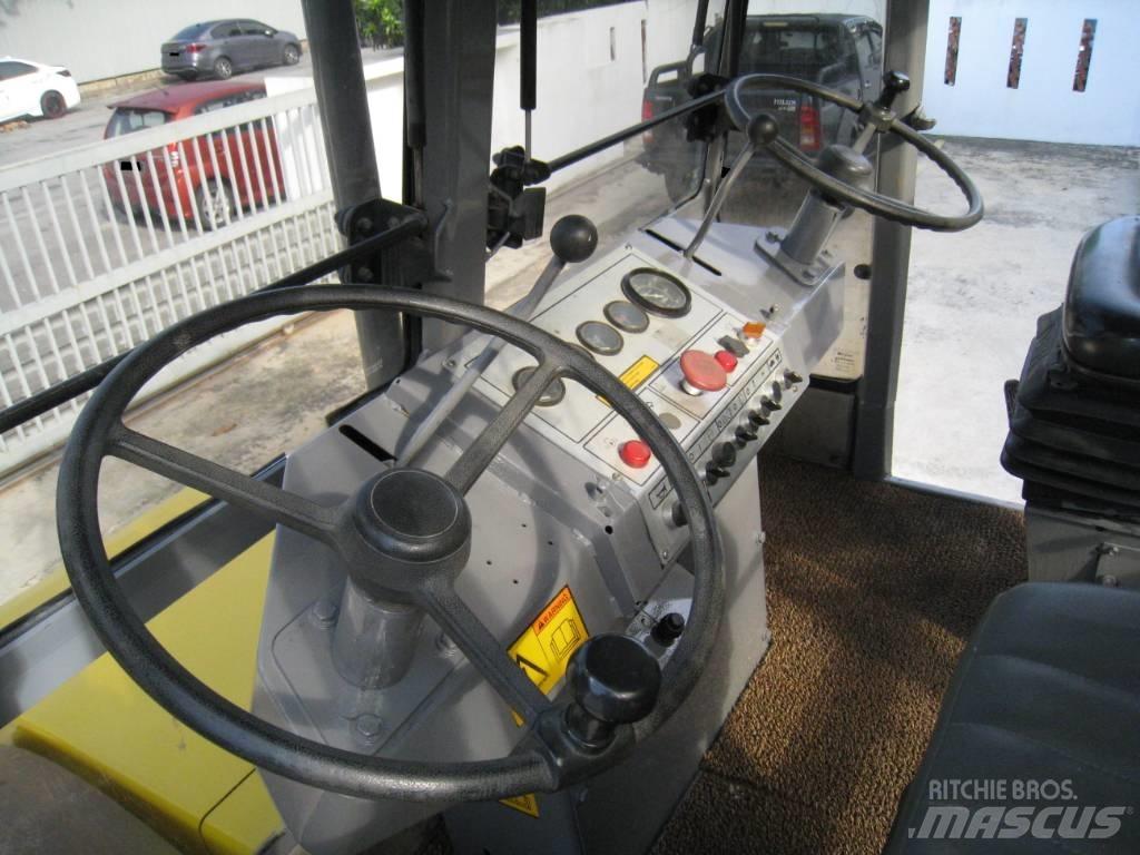 Dynapac CS 141 Tandem Valser