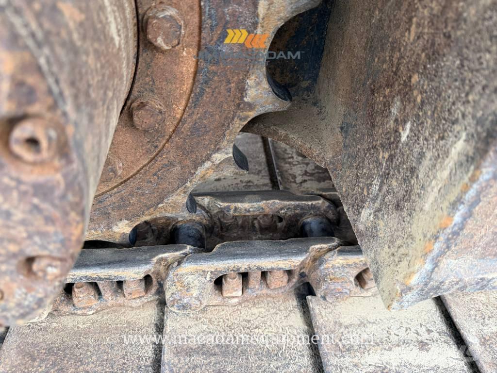 Komatsu PC 130 LC-8 Beltegraver