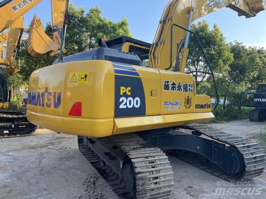 Komatsu PC 200-8 Beltegraver
