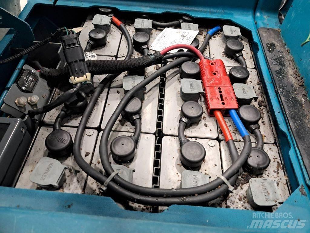 Tennant T7 Innendørs feiemaskiner
