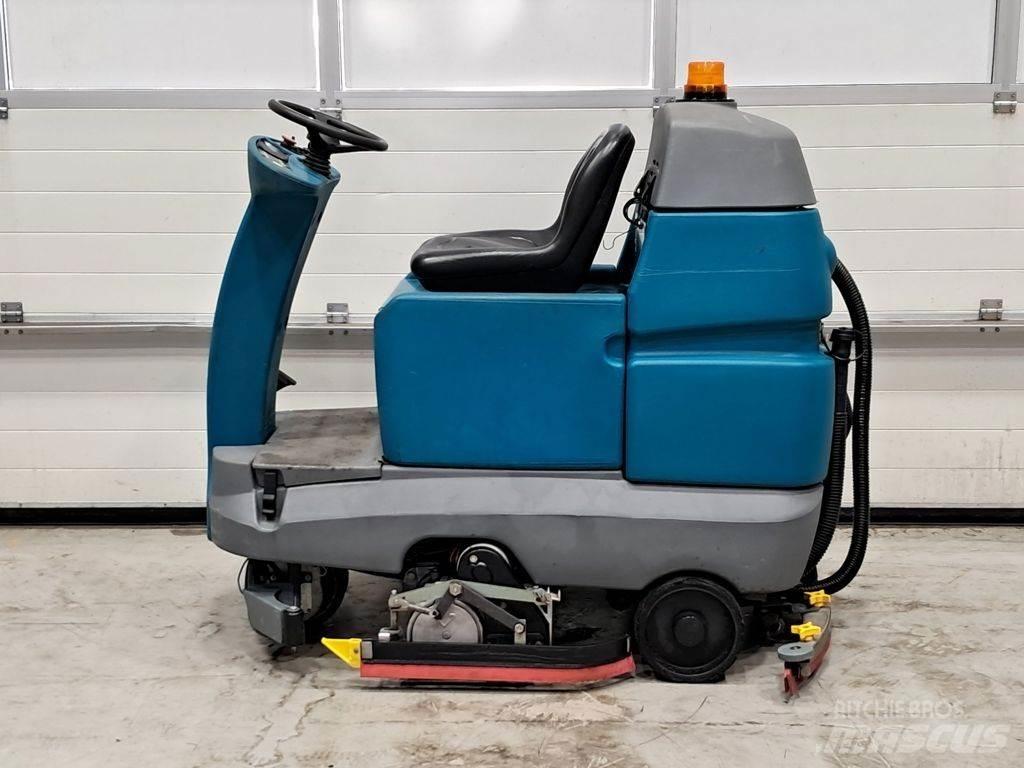 Tennant T7 Innendørs feiemaskiner