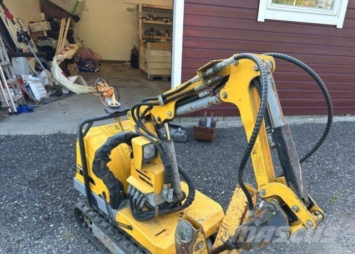 Brokk 40 Gravemaskiner for riving