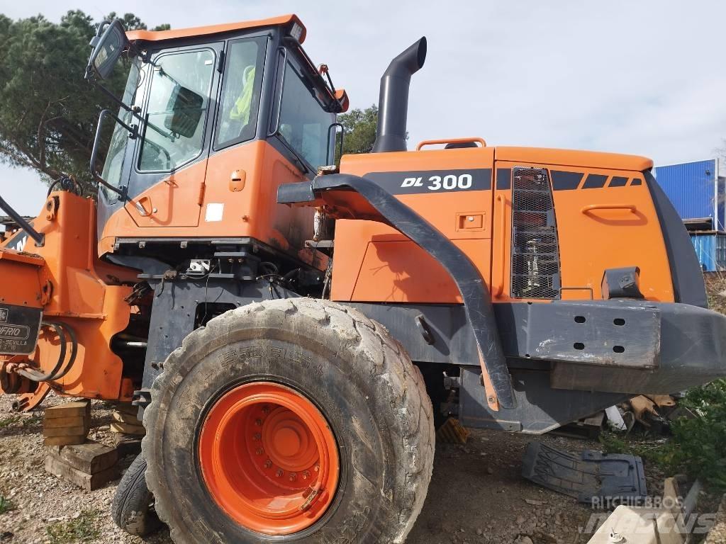 Doosan DL 300-3 Hjullastere