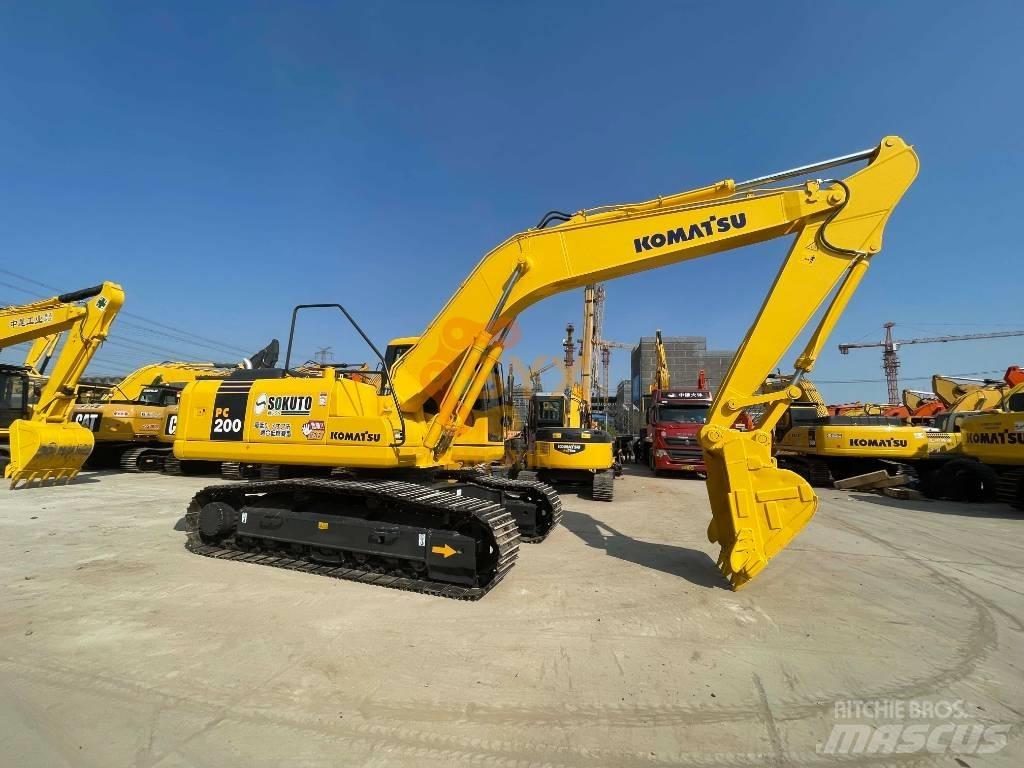 Komatsu PC 200-7 Beltegraver