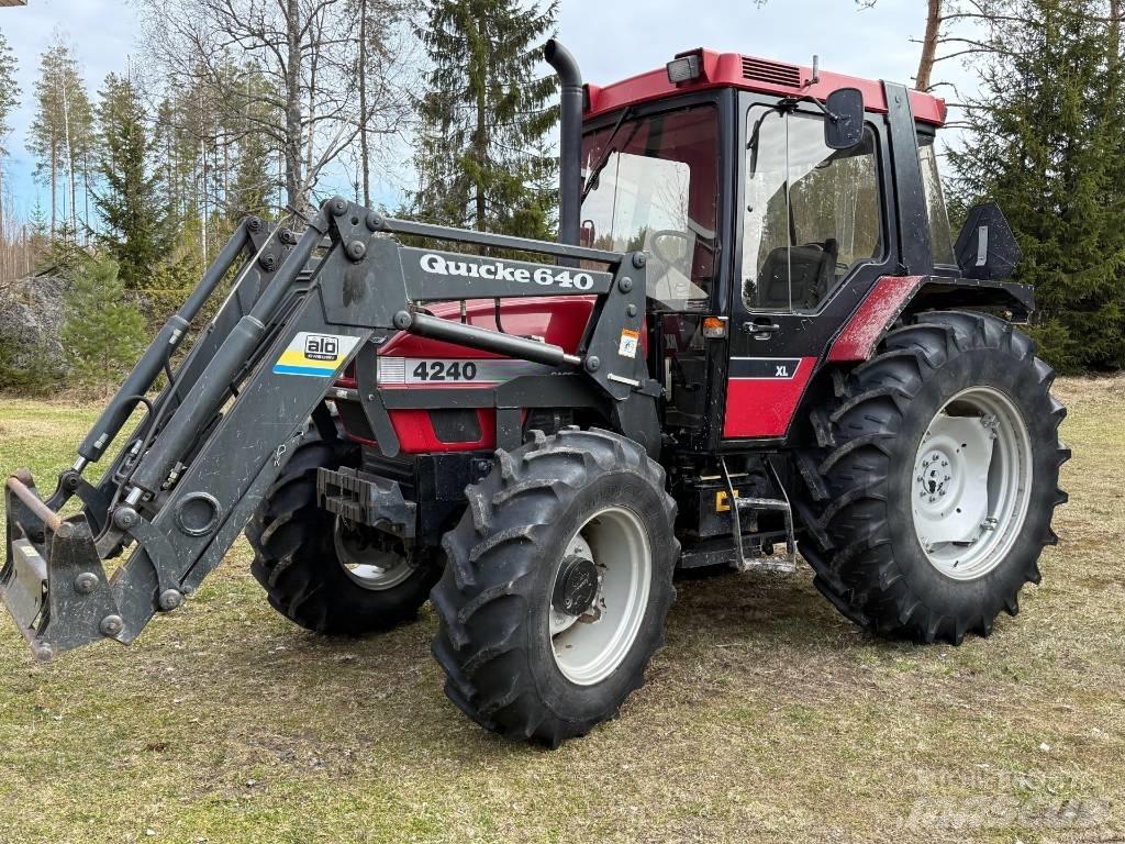Case IH 4240 Traktorer