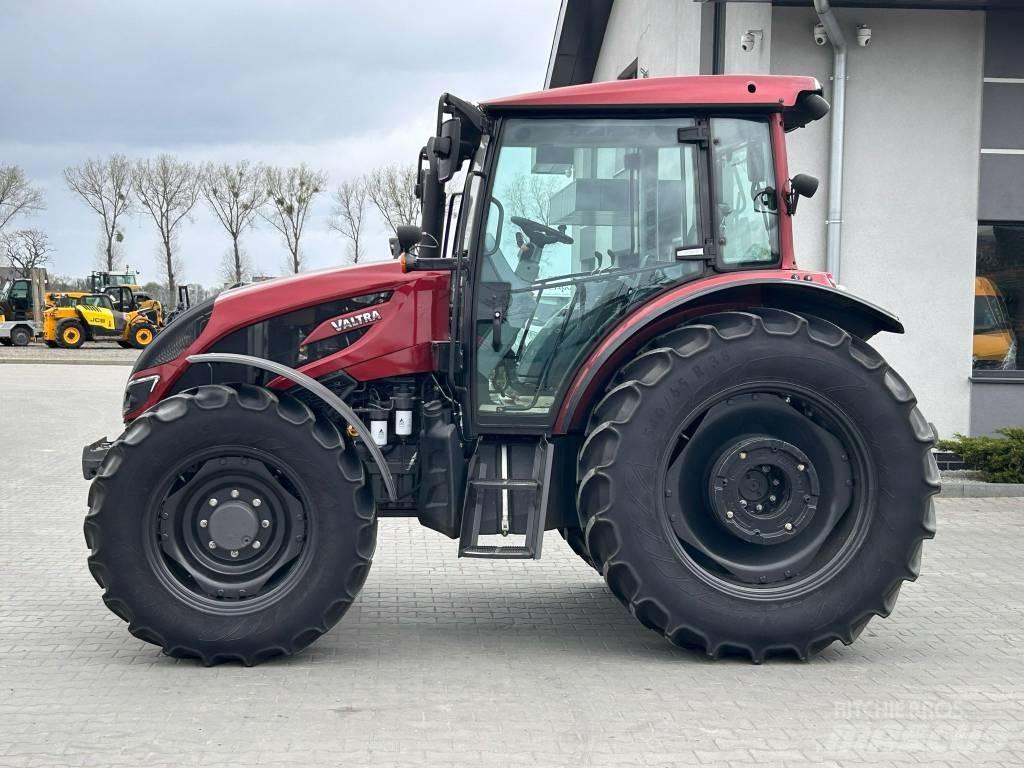 Valtra A 104 Traktorer