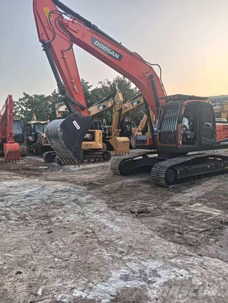 Doosan DX 225 LC Beltegraver