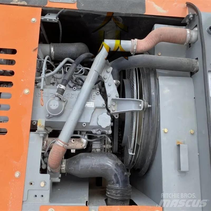 Hitachi ZX 210 Beltegraver