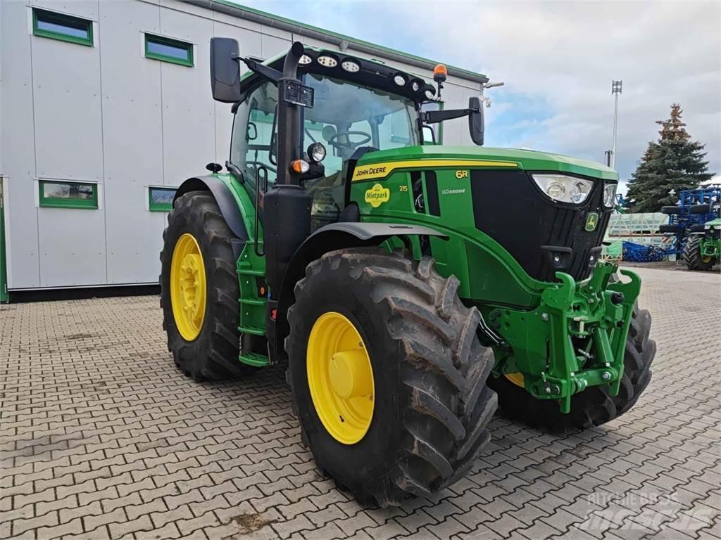 John Deere 6R 215 Traktorer