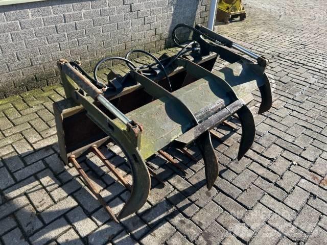 JCB Pelikan bak Skuffer