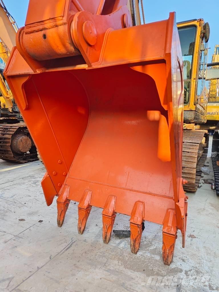 Hitachi ZX 210 Beltegraver