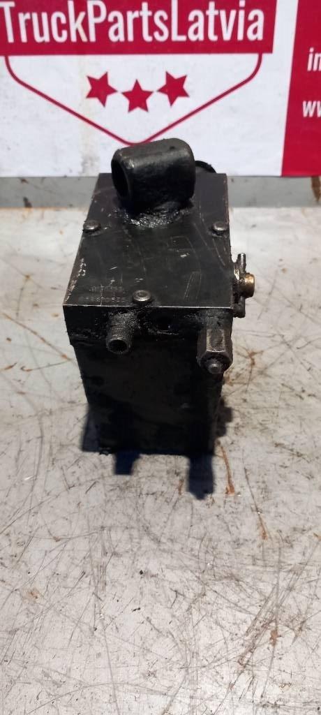 DAF XF 105.   1450903 Hydraulikk