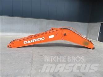 Daewoo DX 225 LC Chassis og understell