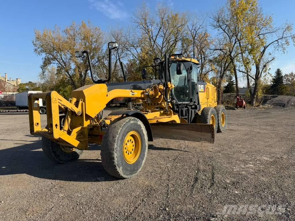 CAT 140 M 2 Veihøvler