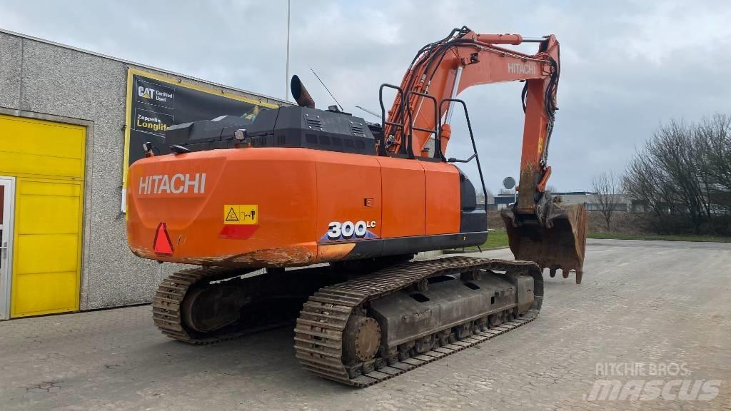 Hitachi ZX 300 LC-6 Beltegraver