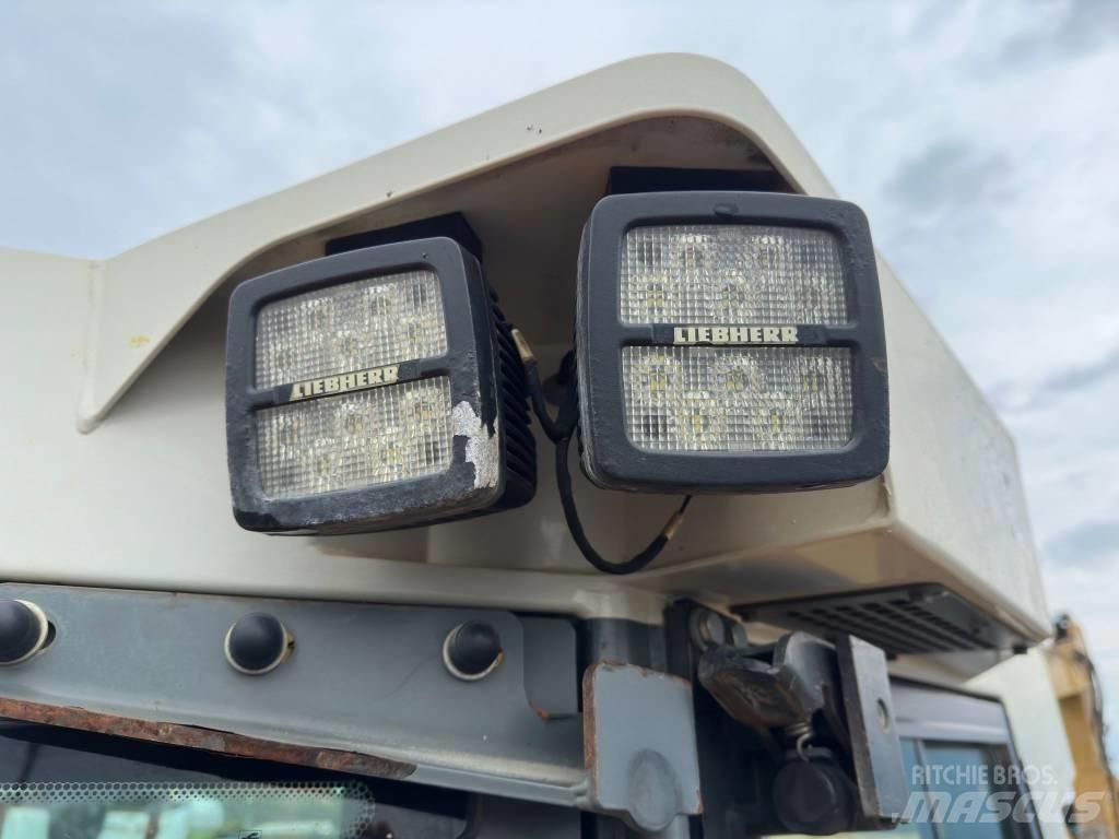 Liebherr PR 736 LGP Dozere Beltegående