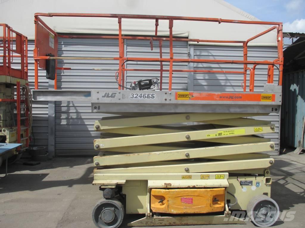 JLG 3246 ES Sakselifter