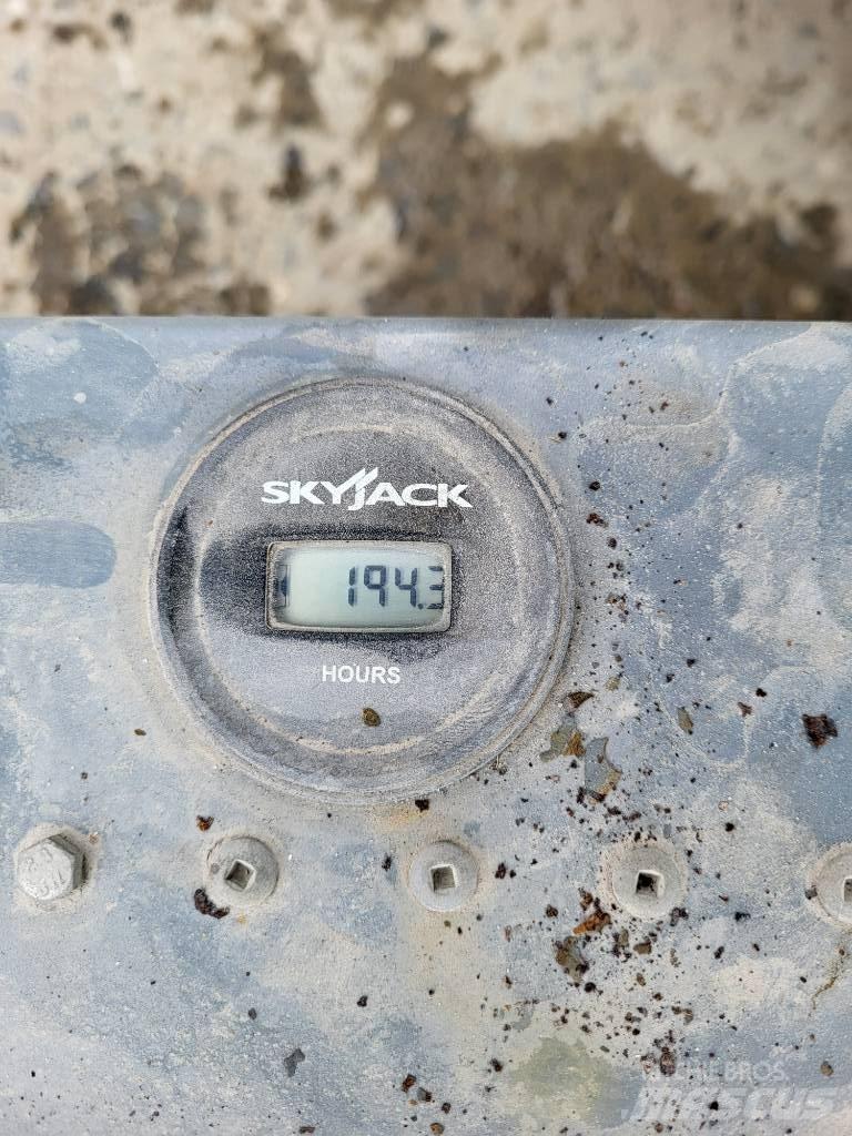 SkyJack 32/19 Sakselifter