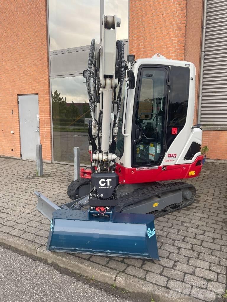 Takeuchi TB 225 Minigravere <7t
