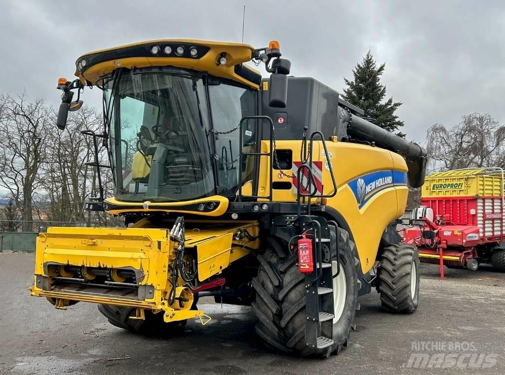 New Holland CX 880 Skurtreskere