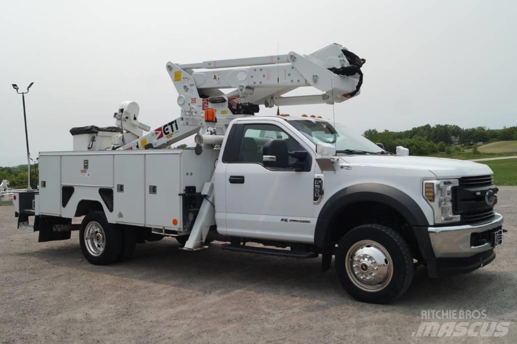 Ford F 550 XL SD Bilmontert lift