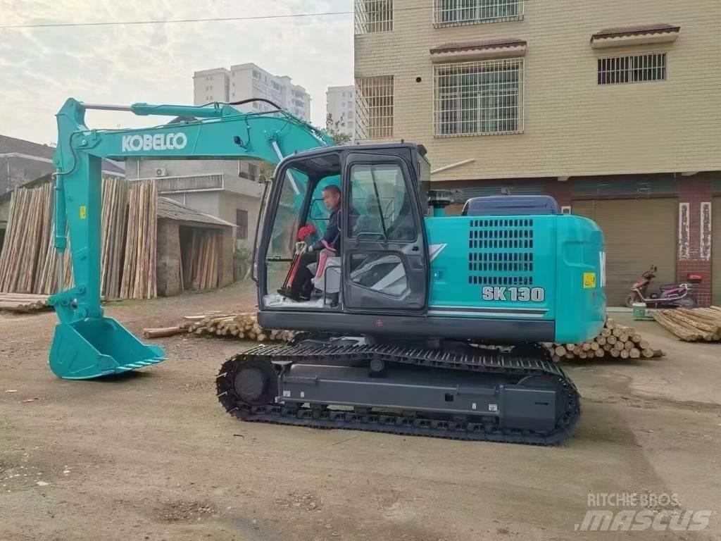 Kobelco SK130-11 Midigravere 7 - 12t