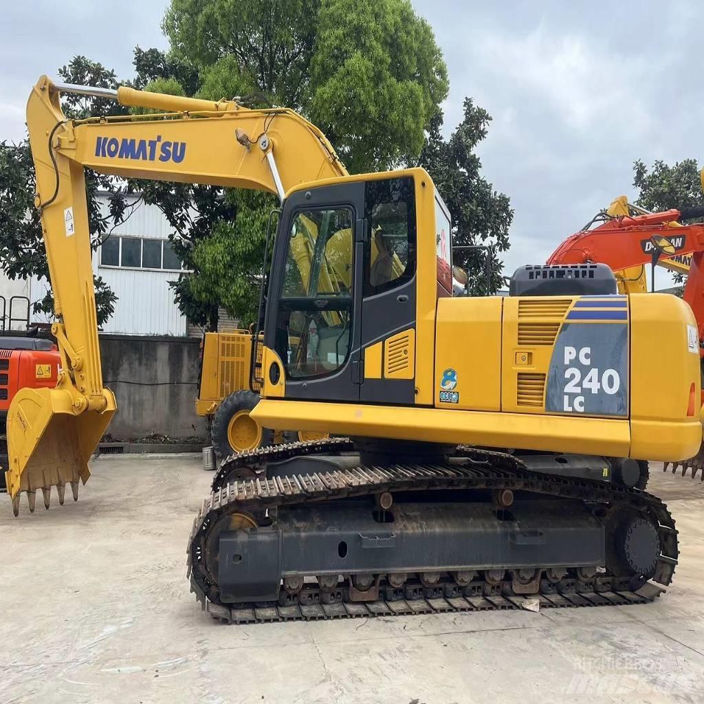 Komatsu PC 240 LC Beltegraver