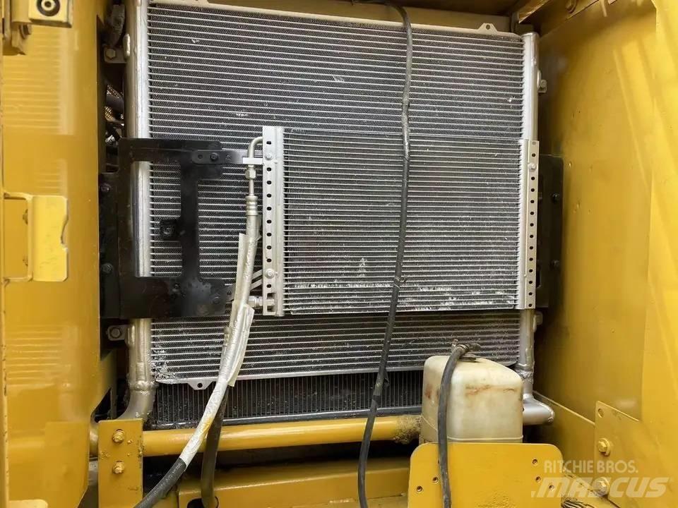 CAT 320C Beltegraver