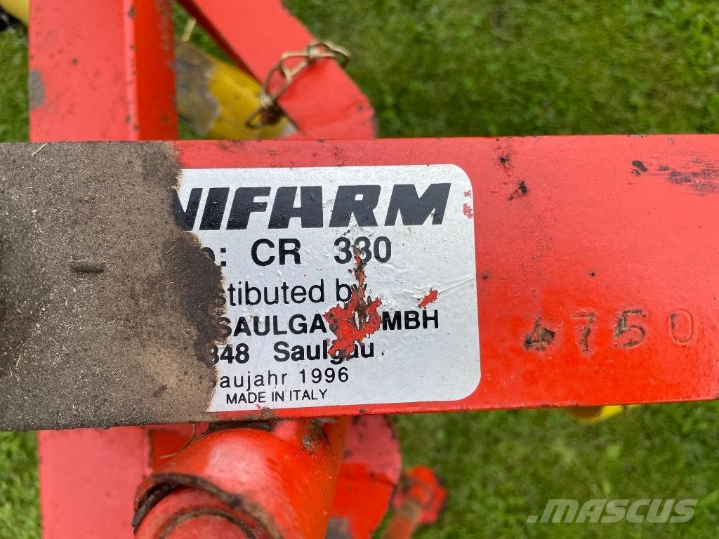 Unifarm CR 330 Raker og høyvendere