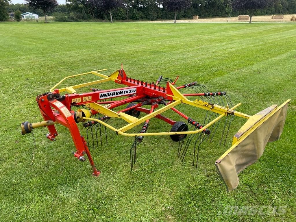 Unifarm CR 330 Raker og høyvendere