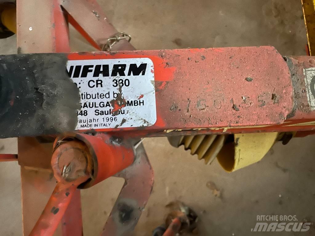 Unifarm CR 330 Raker og høyvendere