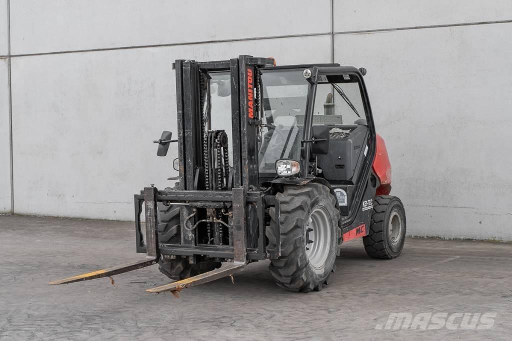 Manitou MC 30-4 Diesel Trucker