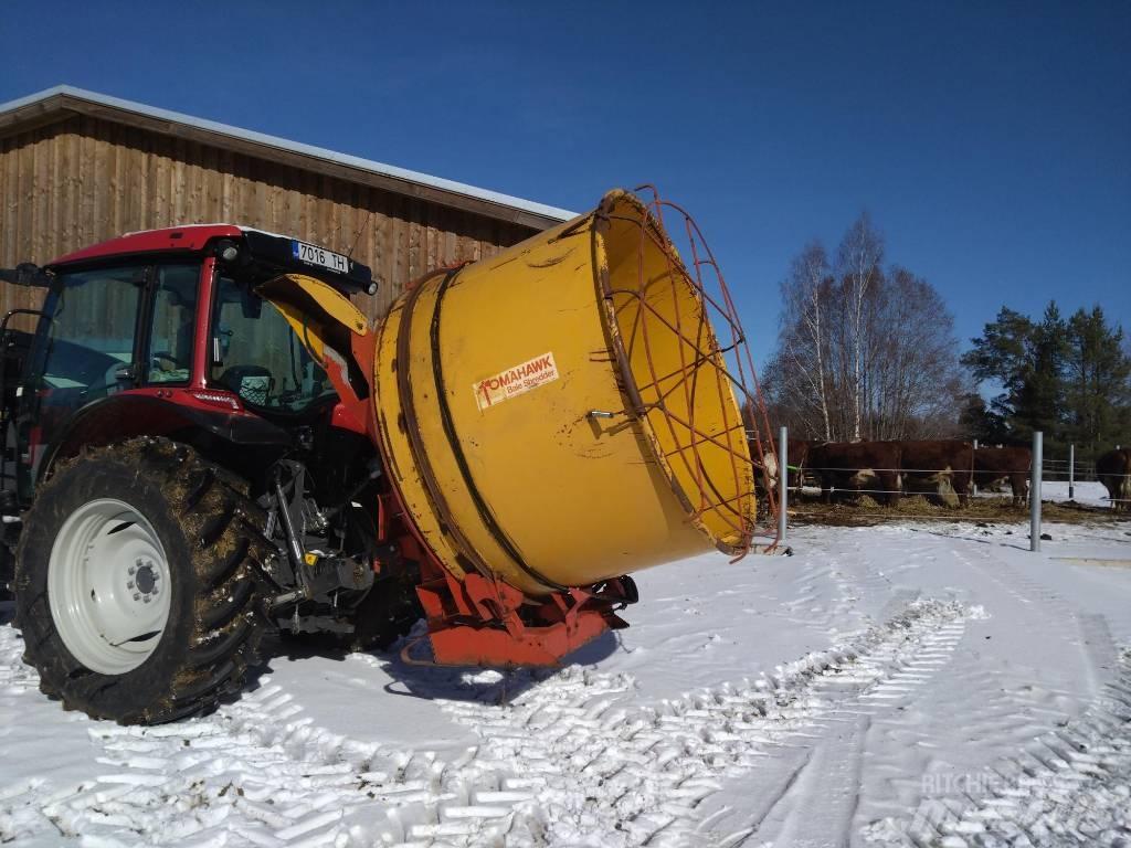Tomahawk 5050 Rundballerivere, -kuttere og -utpakkere