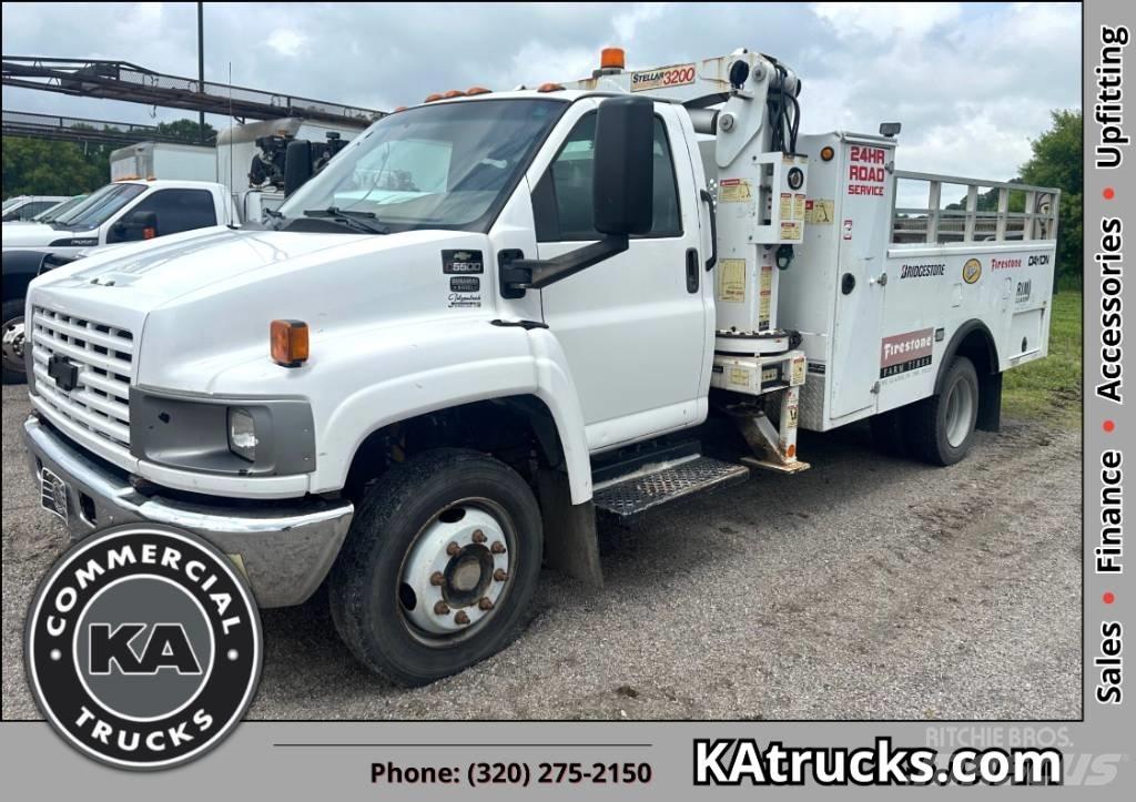 Chevrolet C5500 Beltegående Kran