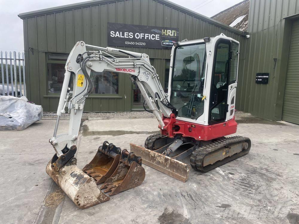 Takeuchi TB 325 R Minigravere <7t