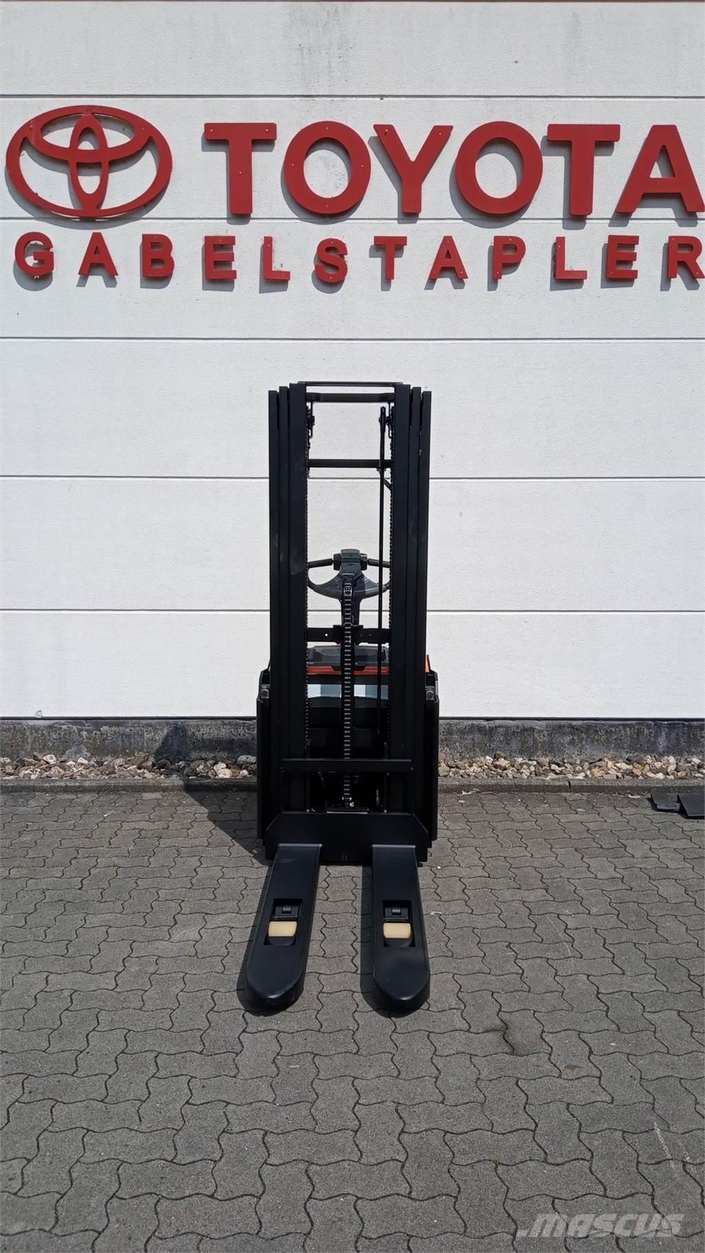 Toyota SWE140L Ledestablere