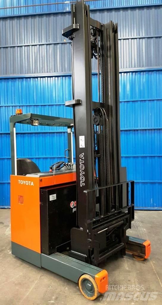 Toyota 6 FBRE 14 Skyvemasttruck